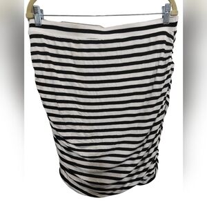 (SK79) SO Striped Black & White Lined Pullover Skirt Size XL